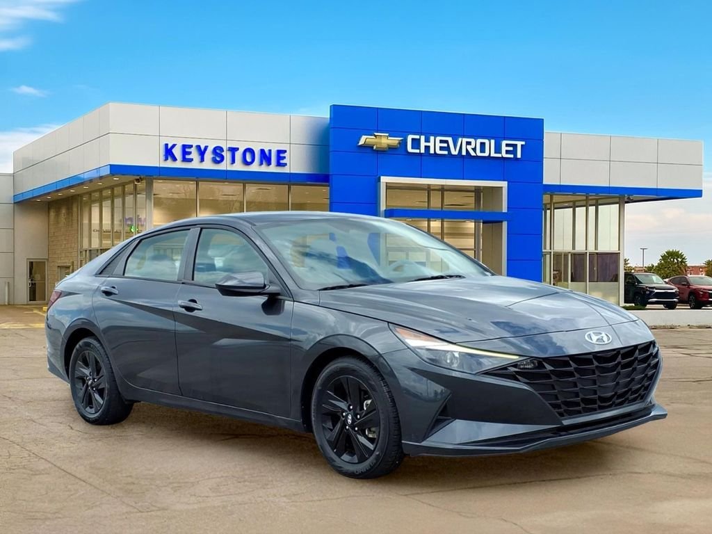 2022 Hyundai Elantra 2.0 SEL IVT's photo