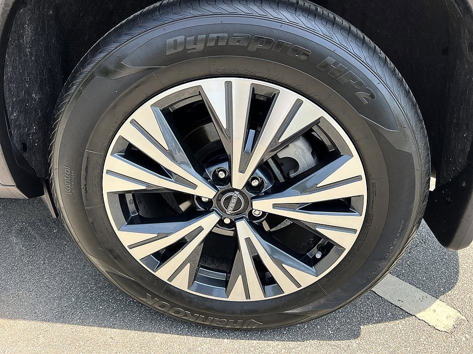 Used 2023 Gun Metallic Nissan SV image 10