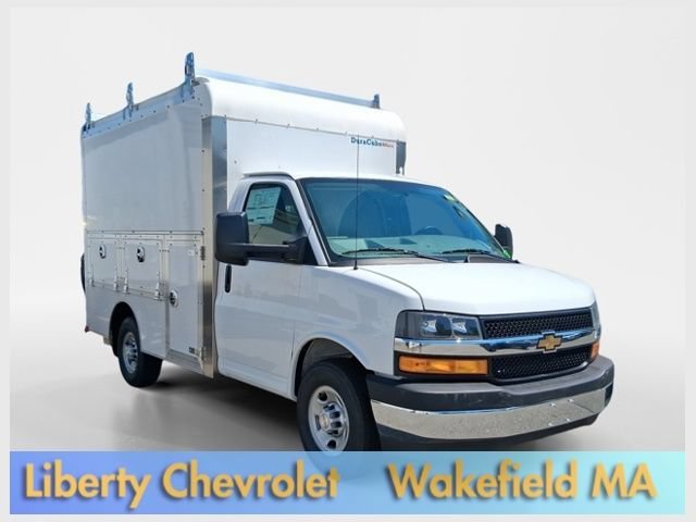 2026 Chevrolet Express Cutaway 3500 1WT
