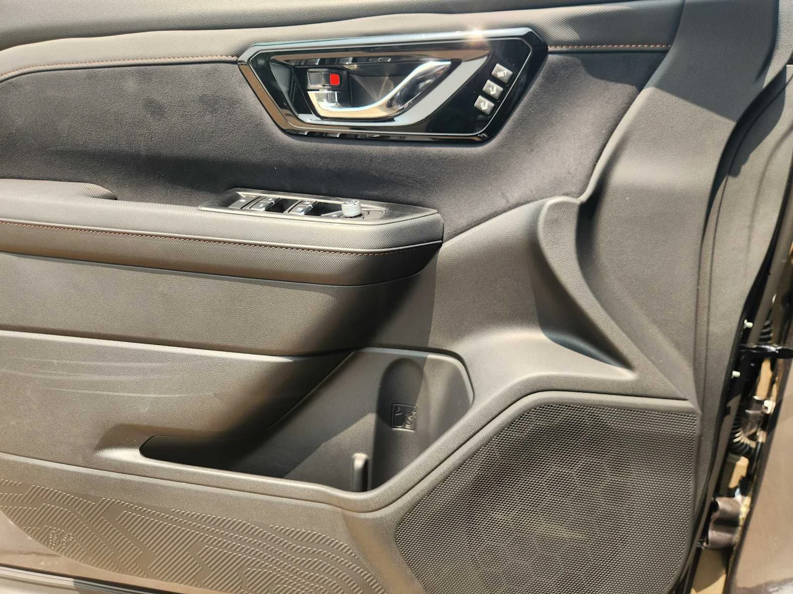 New 2026 MAGNETITE GRAY METALLIC Subaru Touring image 16