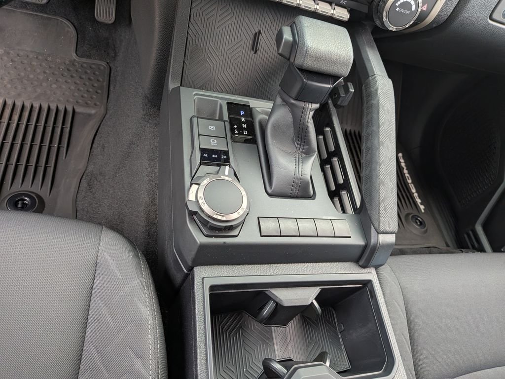 Certified Used 2025 White Toyota SR image 23