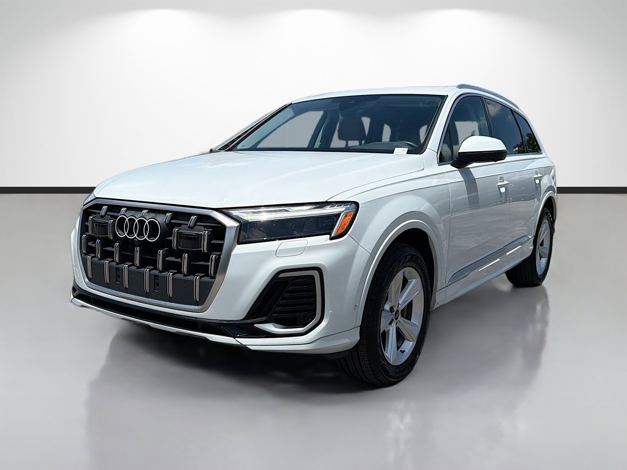 Used 2025 Glacier White Audi Premium image 7