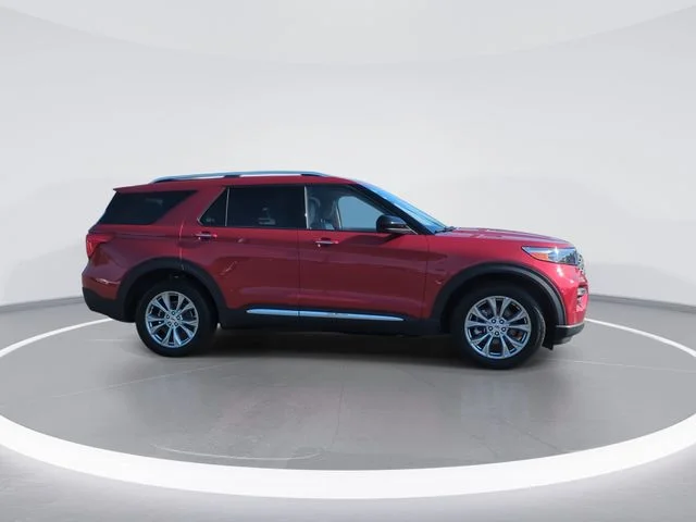 Used 2023 Red Ford Limited image 9