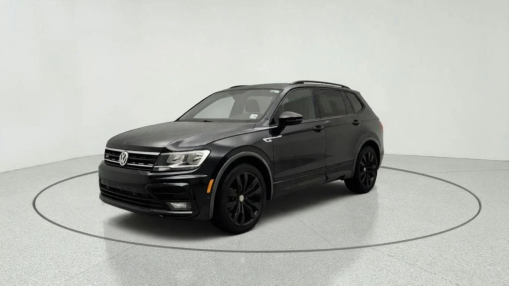 Used 2021 Deep Black Pearl Volkswagen 2.0T SE R-Line Black FWD image 1