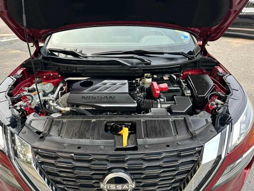 Used 2023 Red Nissan SV image 10