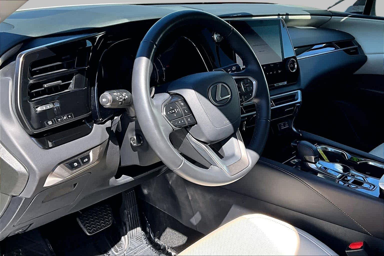 Certified Used 2023 EMINENT WHITE PEARL Lexus  image 17