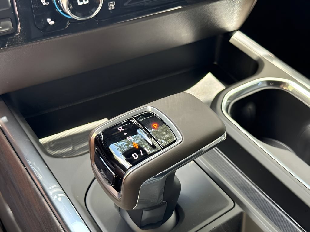 2026 GMC Sierra 1500 SLT - Photo 15