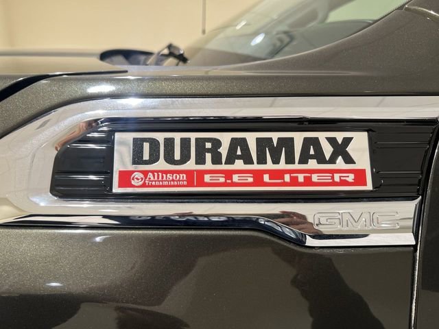 Used 2023 Forest Metallic GMC Denali image 28