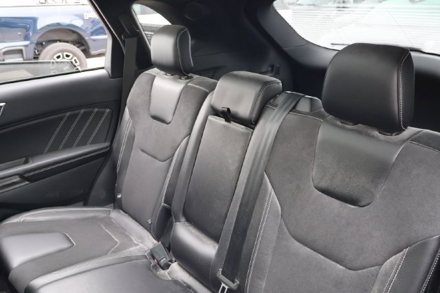 Used 2022 Agate Black Metallic Ford ST image 11