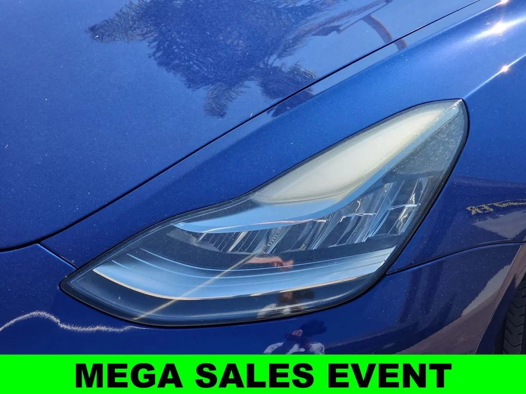 Used 2018 Blue Tesla Long Range image 33