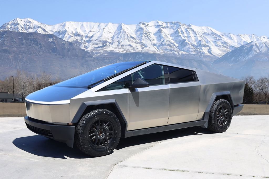 Used 2025 Tesla Cybertruck Base with VIN 7G2CEHEDXSA070015 for sale in American Fork, UT