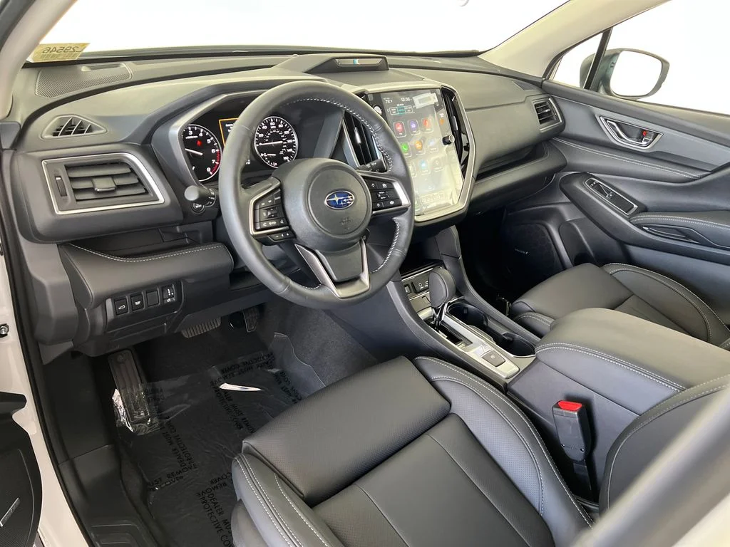 New 2026 CRYSTAL WHITE PEARL Subaru Limited 7-Passenger image 19