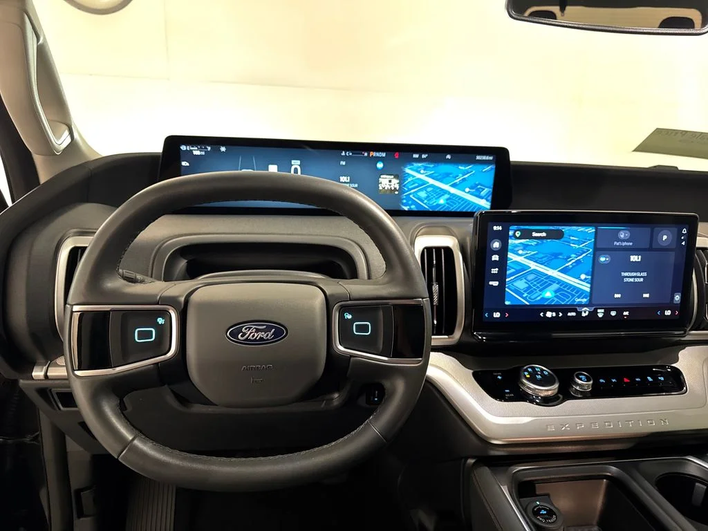 Certified Used 2025 Gray Ford Active image 8