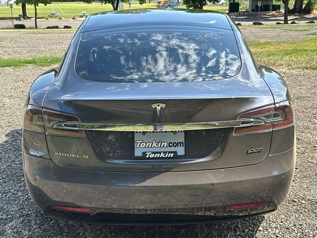 Used 2018 Silver Metallic Tesla 100D image 7