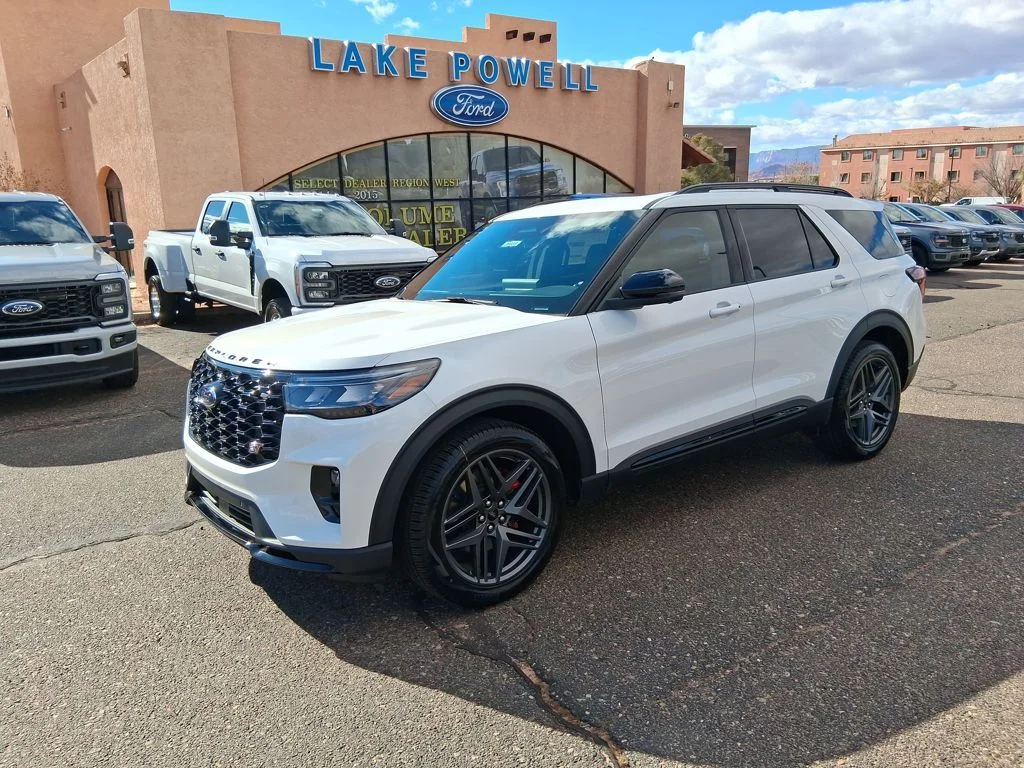 2026 Ford Explorer ST 4WD's photo