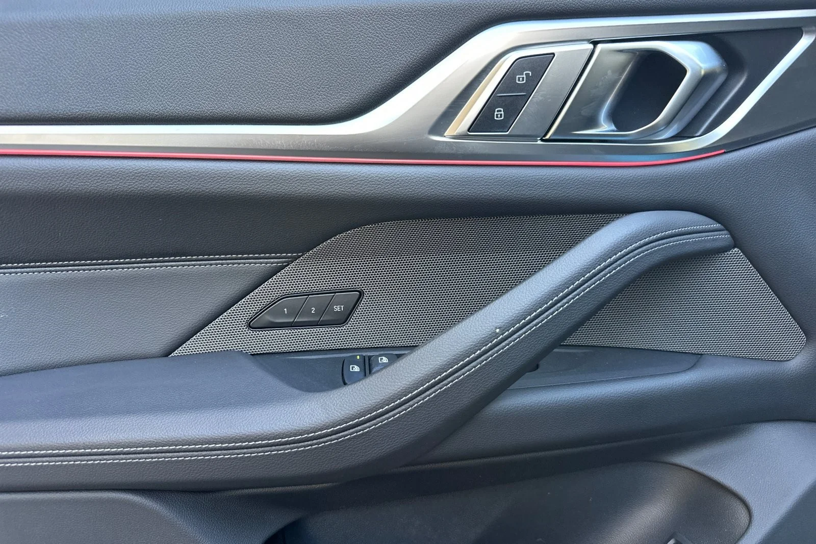 Used 2024 Black Sapphire Metallic BMW M440i image 10