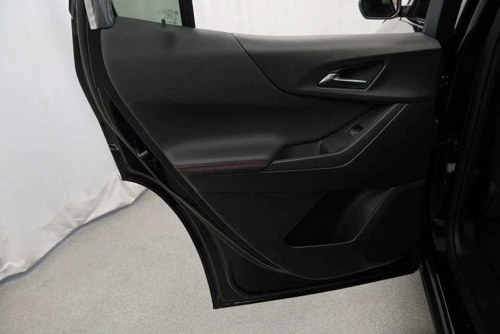 2027 Chevrolet Equinox RS - Photo 26