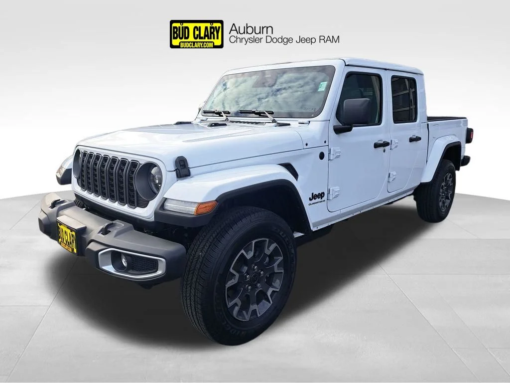 2026 Jeep Gladiator Sahara Auto's photo