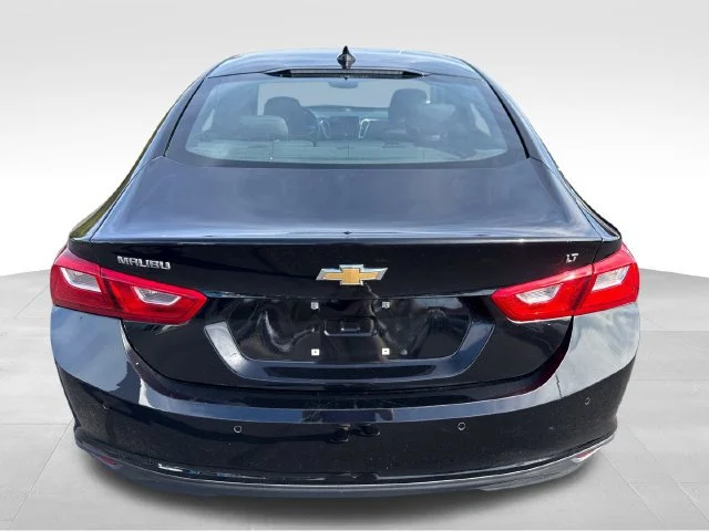 Used 2025 Mosaic Black Metallic Chevrolet 1LT image 4