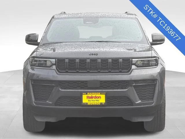 New 2026 Baltic Gray Metallic Clear-Coat Exterior Paint Jeep Altitude image 6