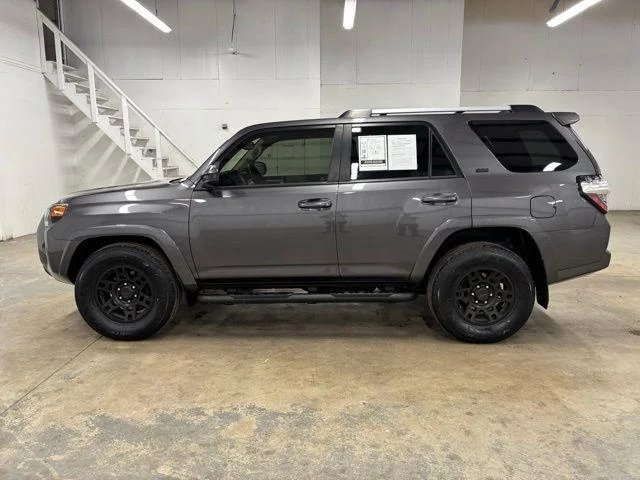 Used 2023 MAGNETIC GRAY MET. Toyota  image 4