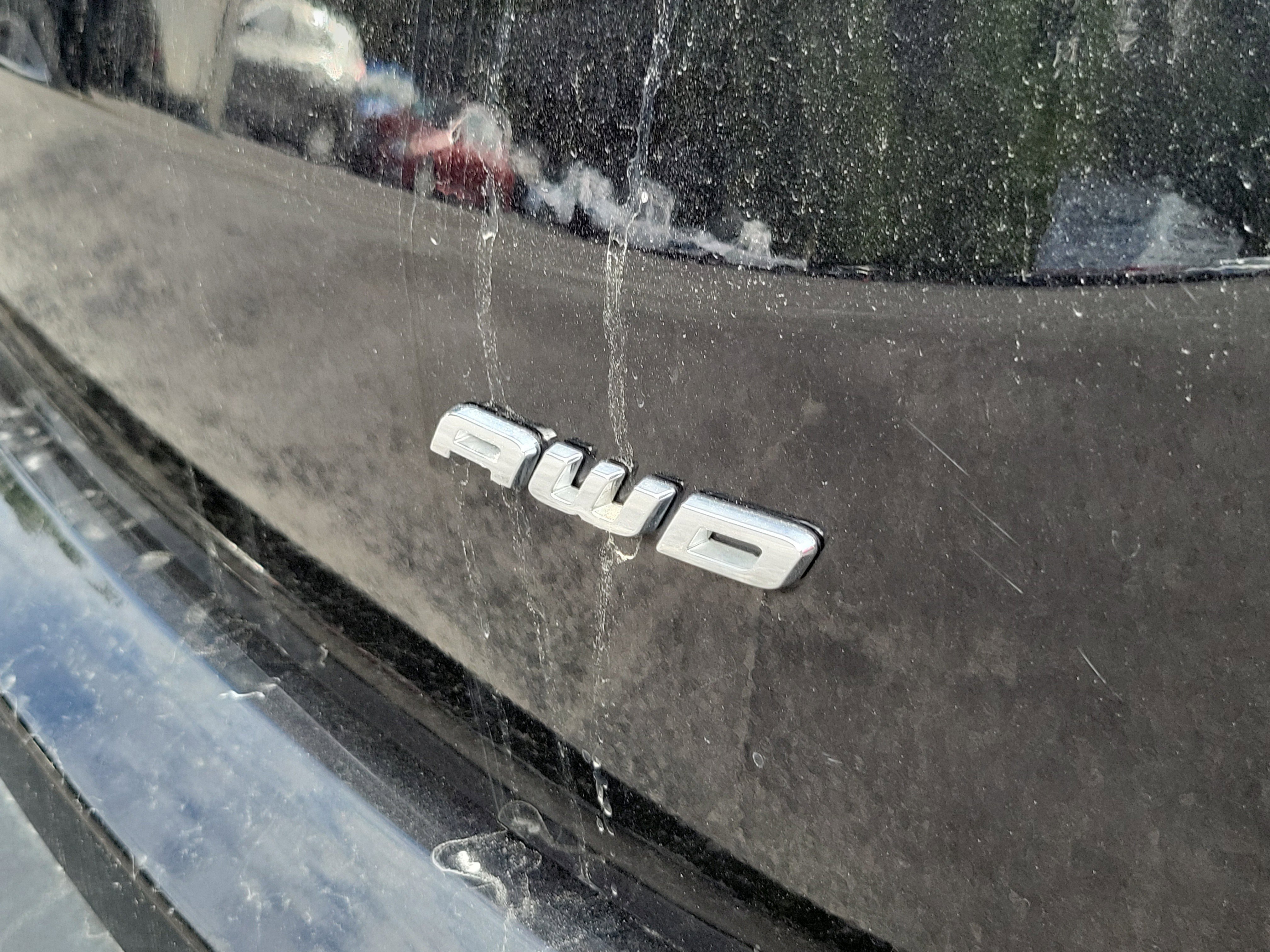 Used 2024 Agate Black Metallic Ford SEL image 1