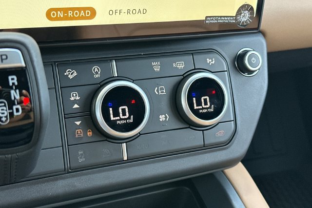 New 2026 Borasco Grey Land Rover X-Dynamic SE image 19