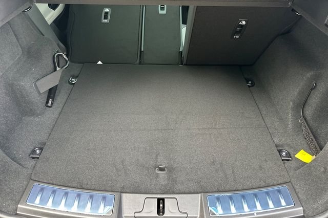 New 2026 Tribeca Blue Land Rover Hoxton Edition image 14