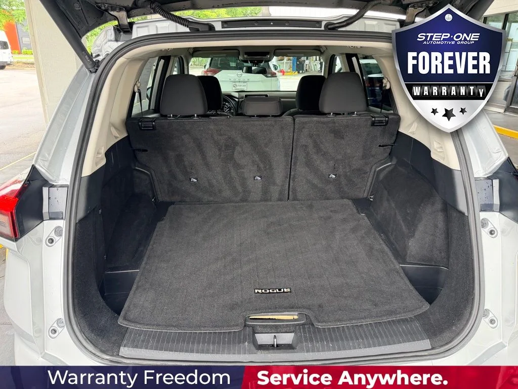 Used 2024 Silver Nissan SV image 31