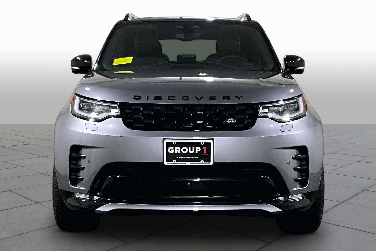 Used 2025 Eiger Grey Metallic Land Rover Dynamic SE image 6
