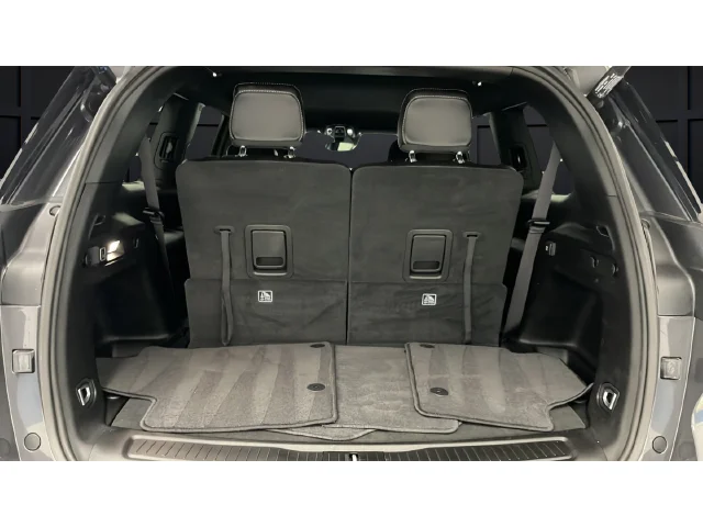 Used 2024 Gray Metallic Jeep Altitude image 27