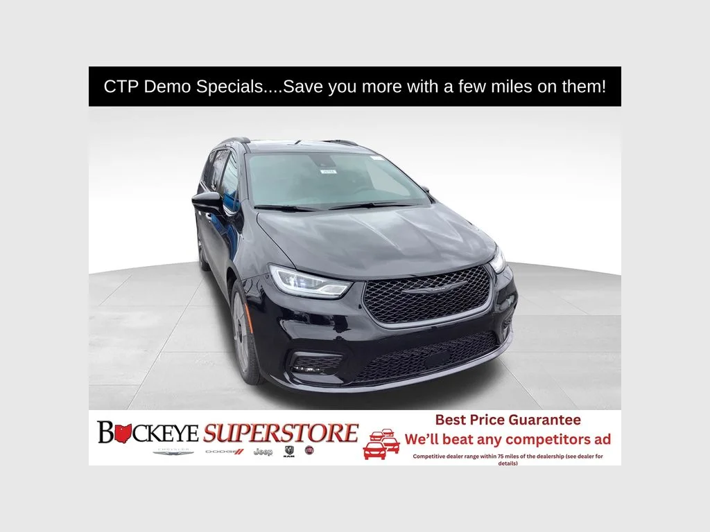 New 2026 Diamond Black Crystal Pearl-Coat Exterior Paint Chrysler Select image 1