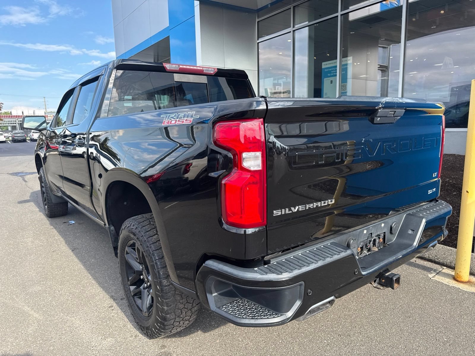 Used 2019 BLACK Chevrolet LT Trail Boss image 8