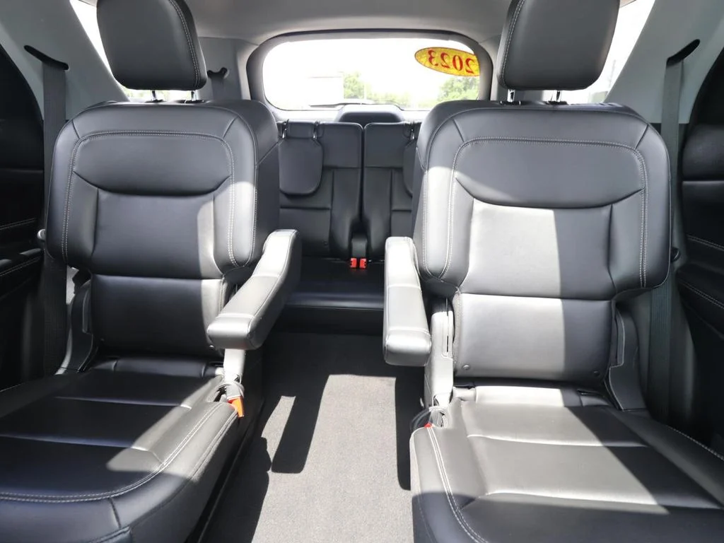 Certified Used 2023 Gray Ford XLT image 12