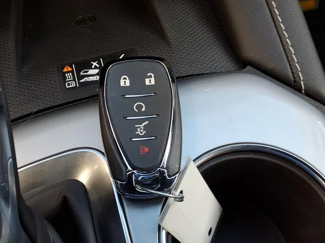 Used 2024 White Chevrolet LT image 29