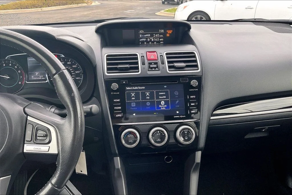 Used 2017 Black Subaru 2.5i Limited image 6