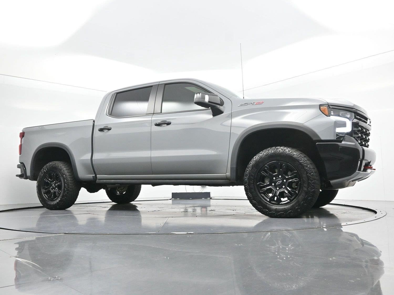 Used 2024 Slate Gray Metallic Chevrolet ZR2 image 42