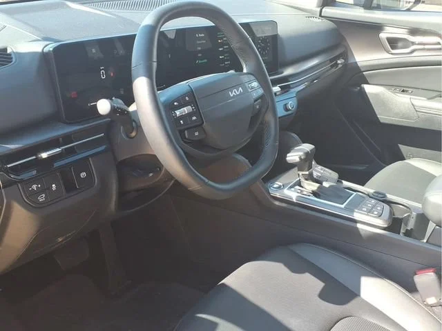 Used 2026  Kia EX image 8