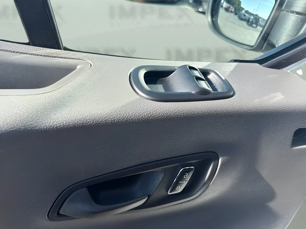Used 2025 White Ford Base image 18
