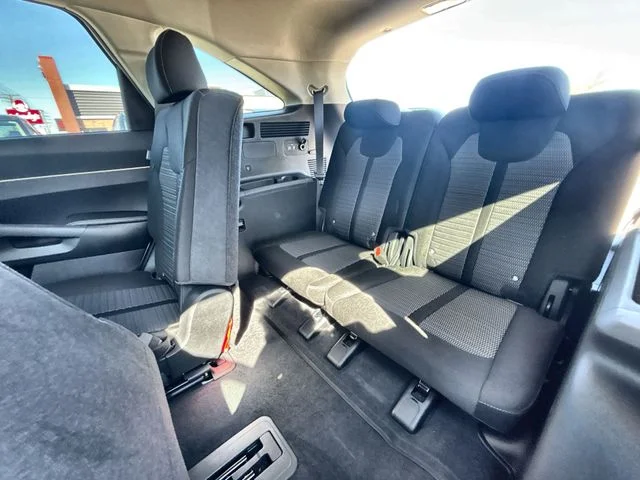 New 2026 Glacial White Pearl Kia LX image 26