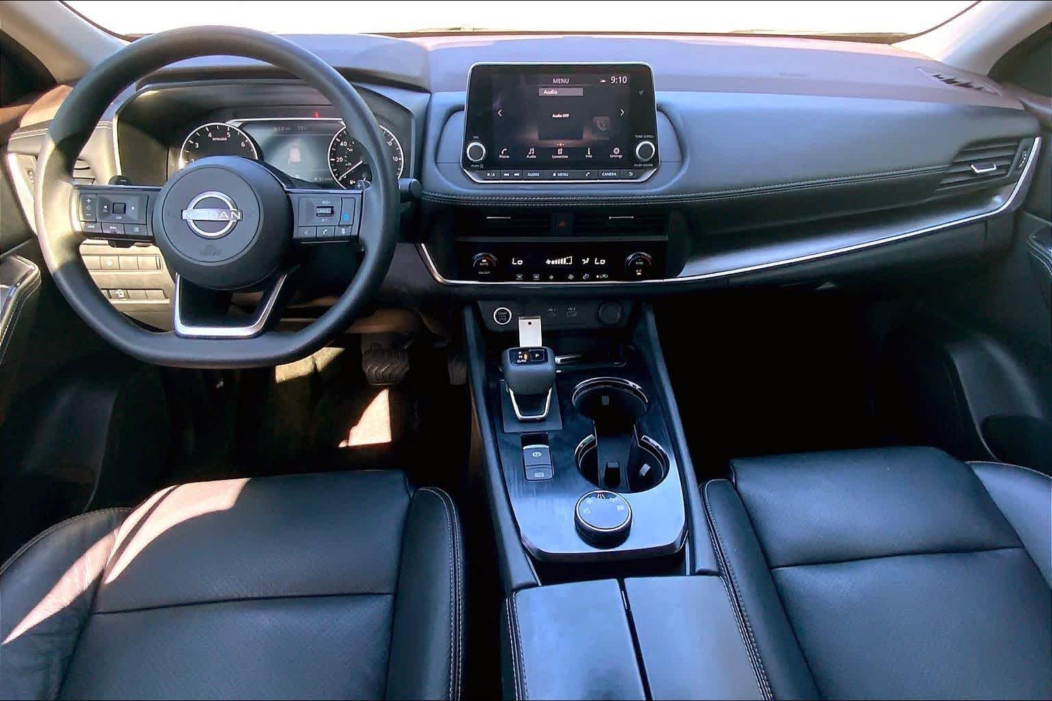 Used 2023 Brilliant Silver Metallic Nissan SV image 16