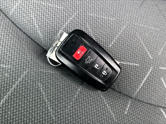 Used 2021 Red Toyota XLE image 11