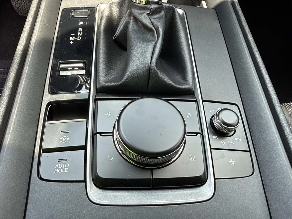New 2026 Wind Chill Pearl Mazda 2.5 S Preferred AWD image 38