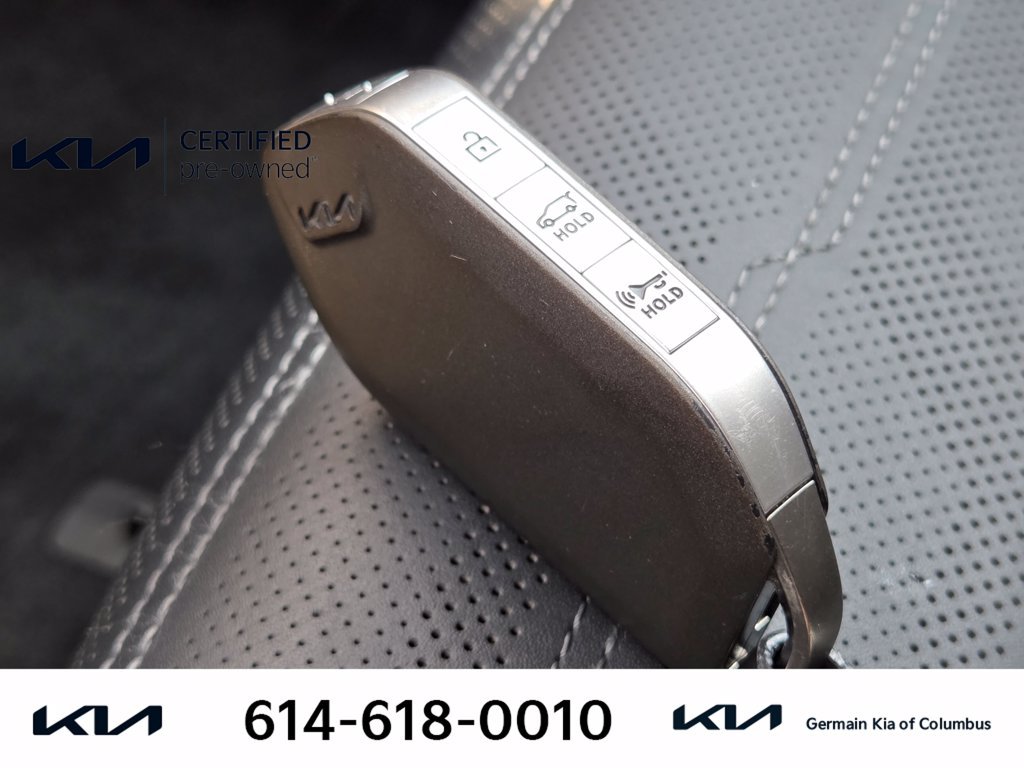 Used 2024 White Kia SX-Prestige image 39