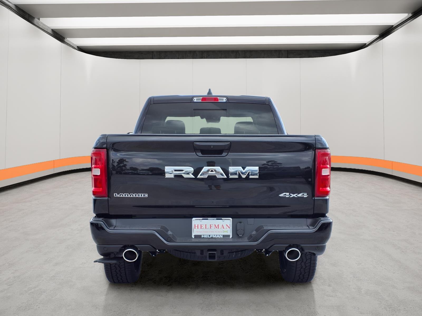 New 2026 Diamond Black Crystal Pearl-Coat Exterior Paint RAM Laramie image 5