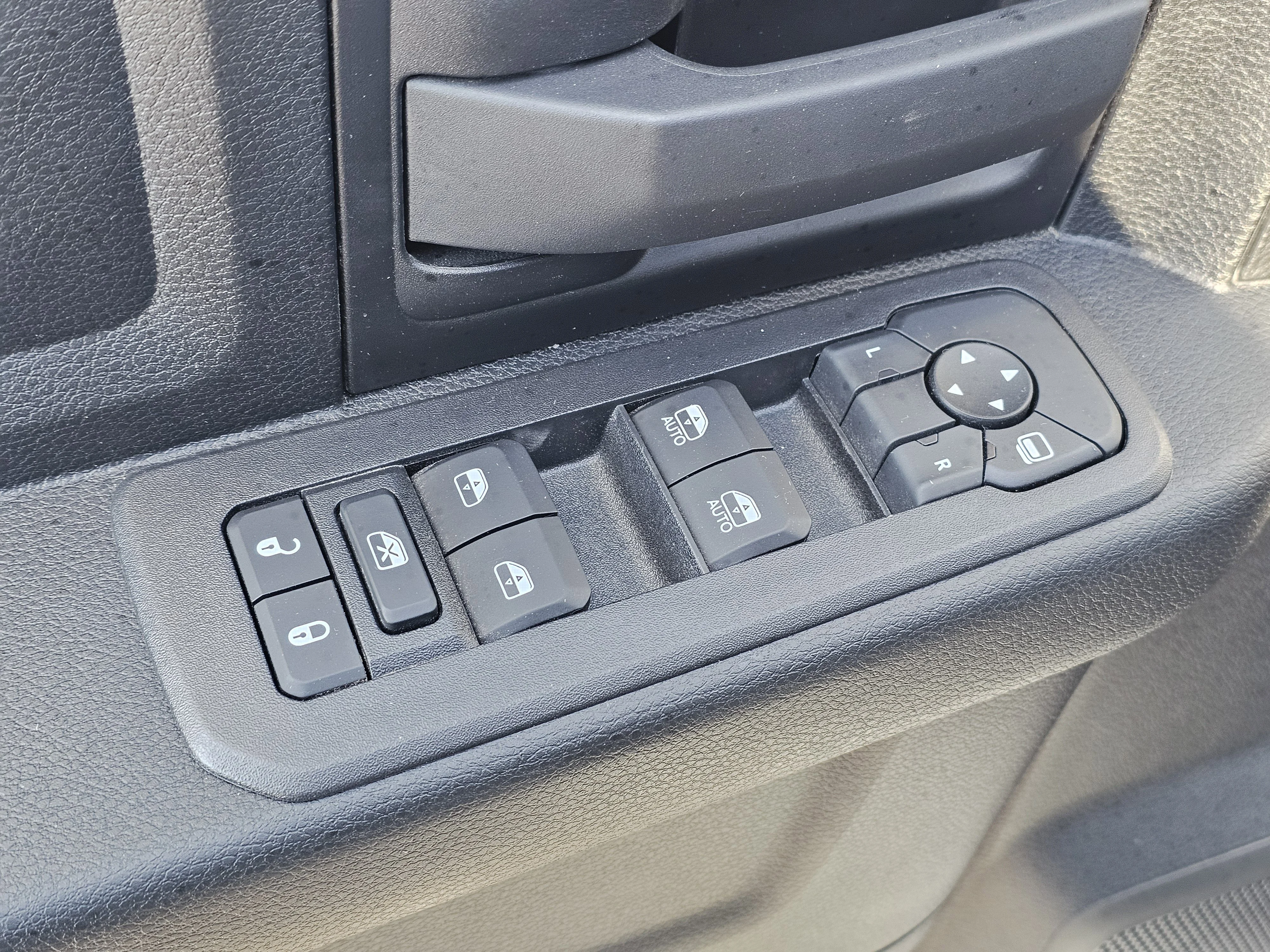 2025 RAM 2500 Tradesman - Photo 15