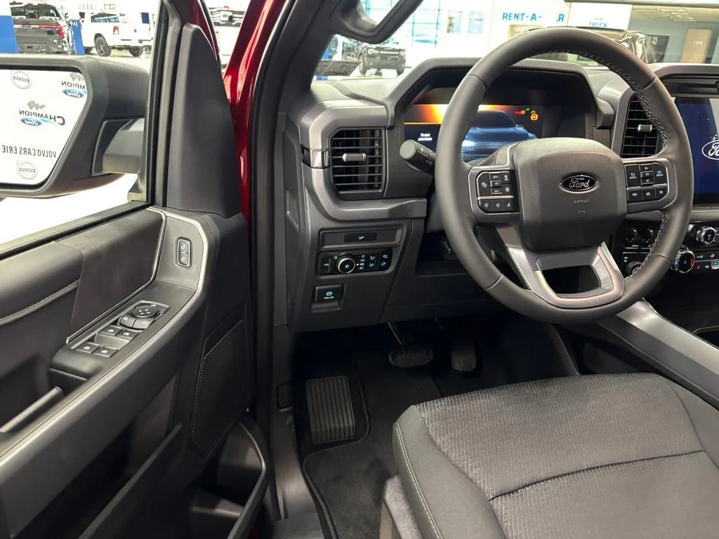 New 2026 Ruby Red Metallic Tinted Clearcoat Ford XLT image 6