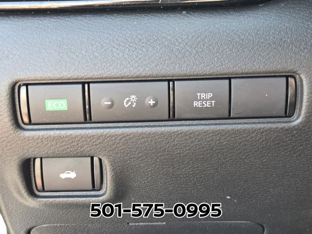 Used 2024 White Nissan SV image 29