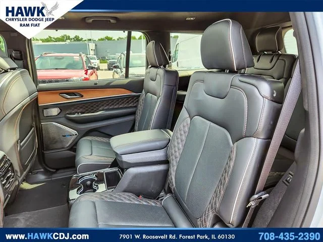 Certified Used 2024 Silver Jeep Summit image 11