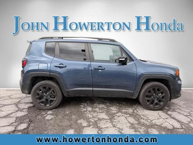 Used 2022 Blue Jeep Altitude image 3